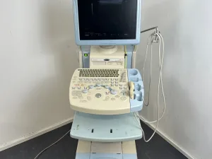 Hitachi EUB-7500A Ultraschallfarbdoppler inkl. 2 Sonden