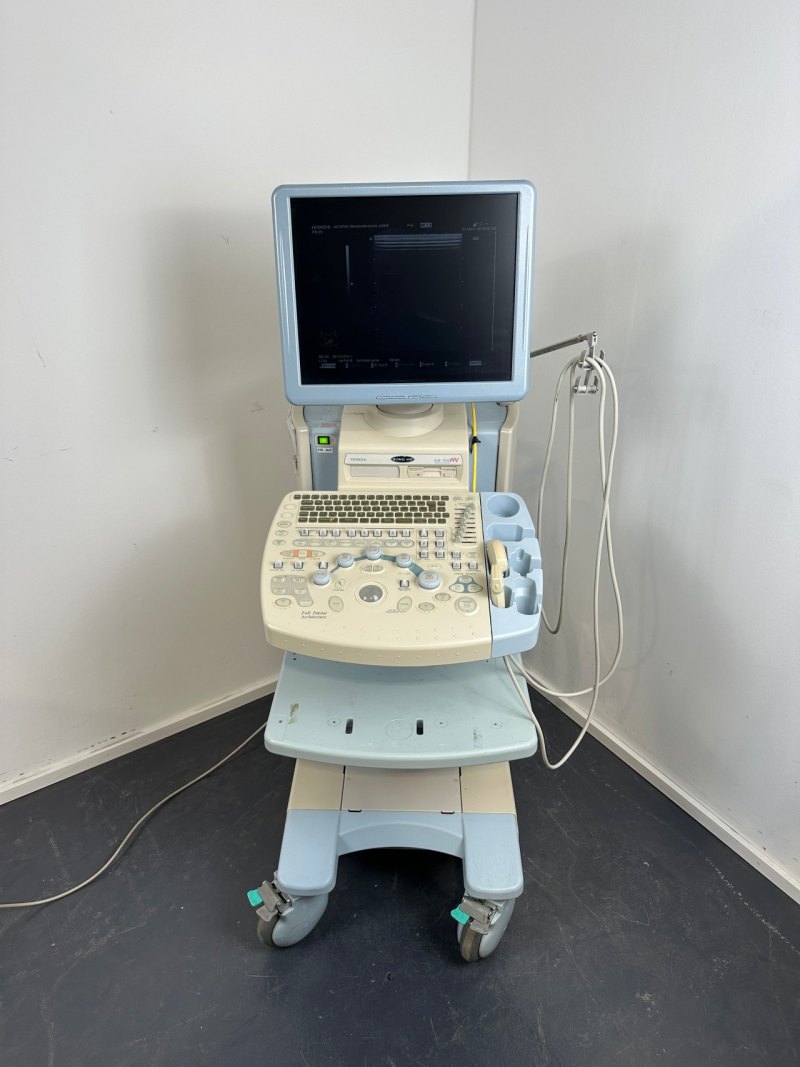 Hitachi EUB-7500A Ultraschallfarbdoppler inkl. 2 Sonden