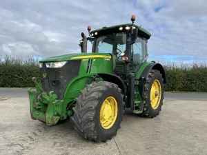 John Deere - 7230R TRACTOR