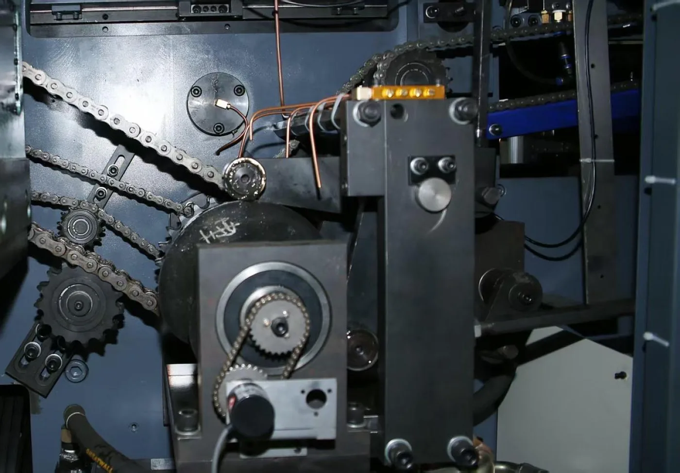 800MF Automatic Die-Cutting + Creasing + stripping - 6