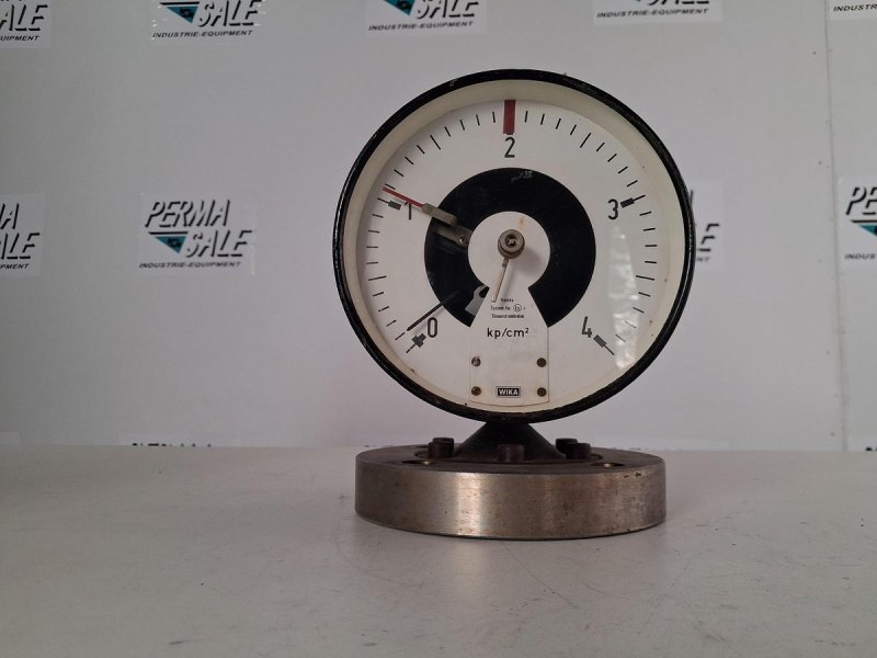 WIKA NG160 Pressure Gauge 0–4 bar with Inductive Contact