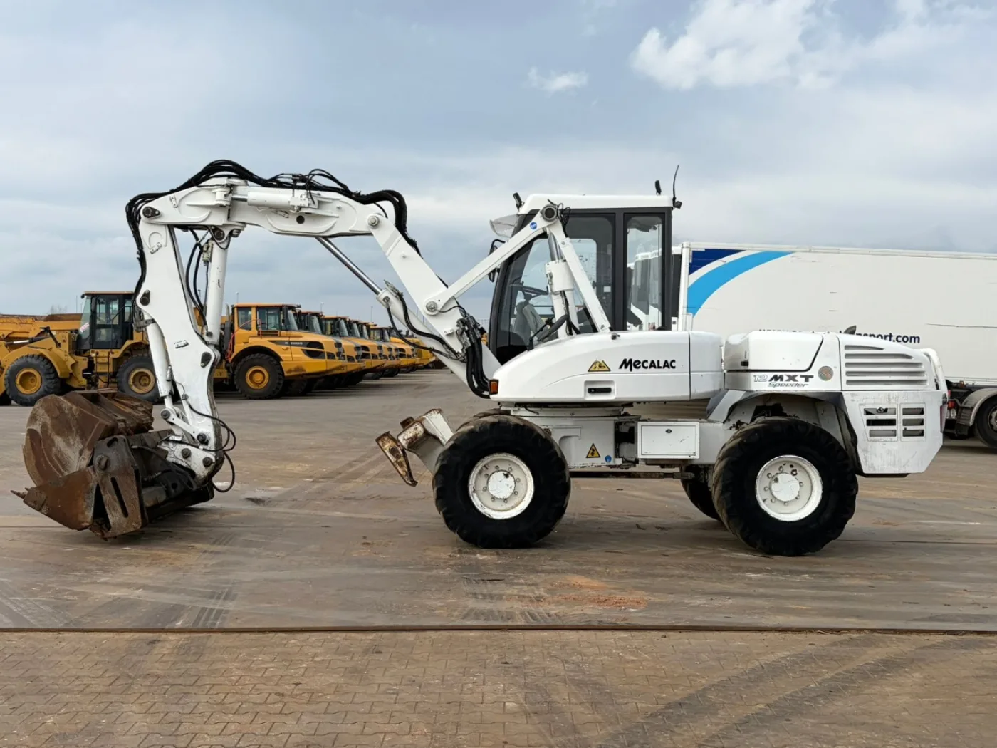 Mecalac 12MTX incl. 5 x bucket - 1