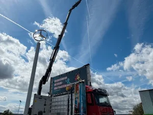 Mercedes Benz Actros 3645 8x2/6 Hiab 358 E-5 Jib 70X-3 Hubdach