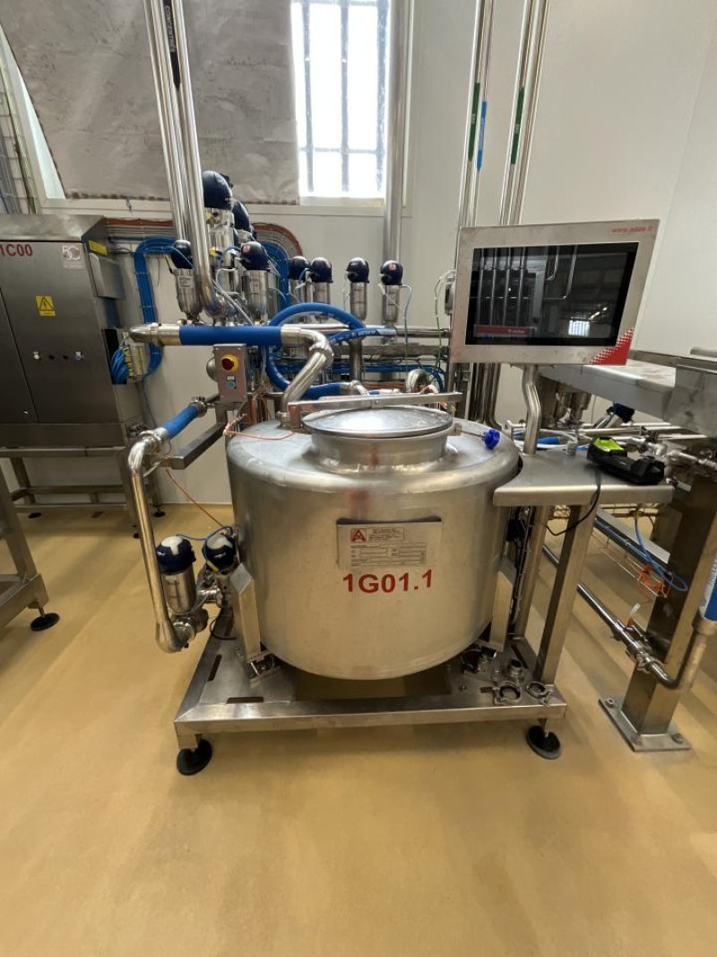 2022 A Due S.p.A. A Due S.p.A. IBC Decanting System for Syrup Pasteurisation System