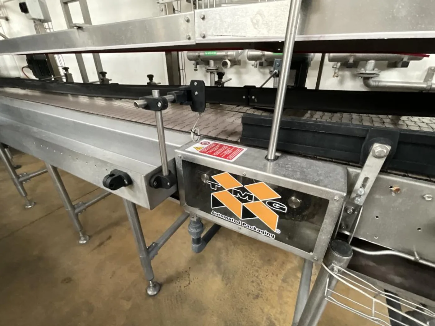 TMG Automated Verpackung TMG Automated Verpackung Förderband Belt from Depalletiser to Flasche Abfüllung Machine - Line 5 - 7