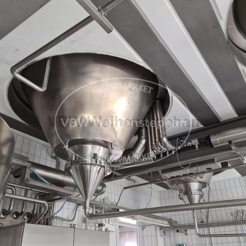 Cylindroconical fermentation and storage tanks (CCTs) [7 pcs.]