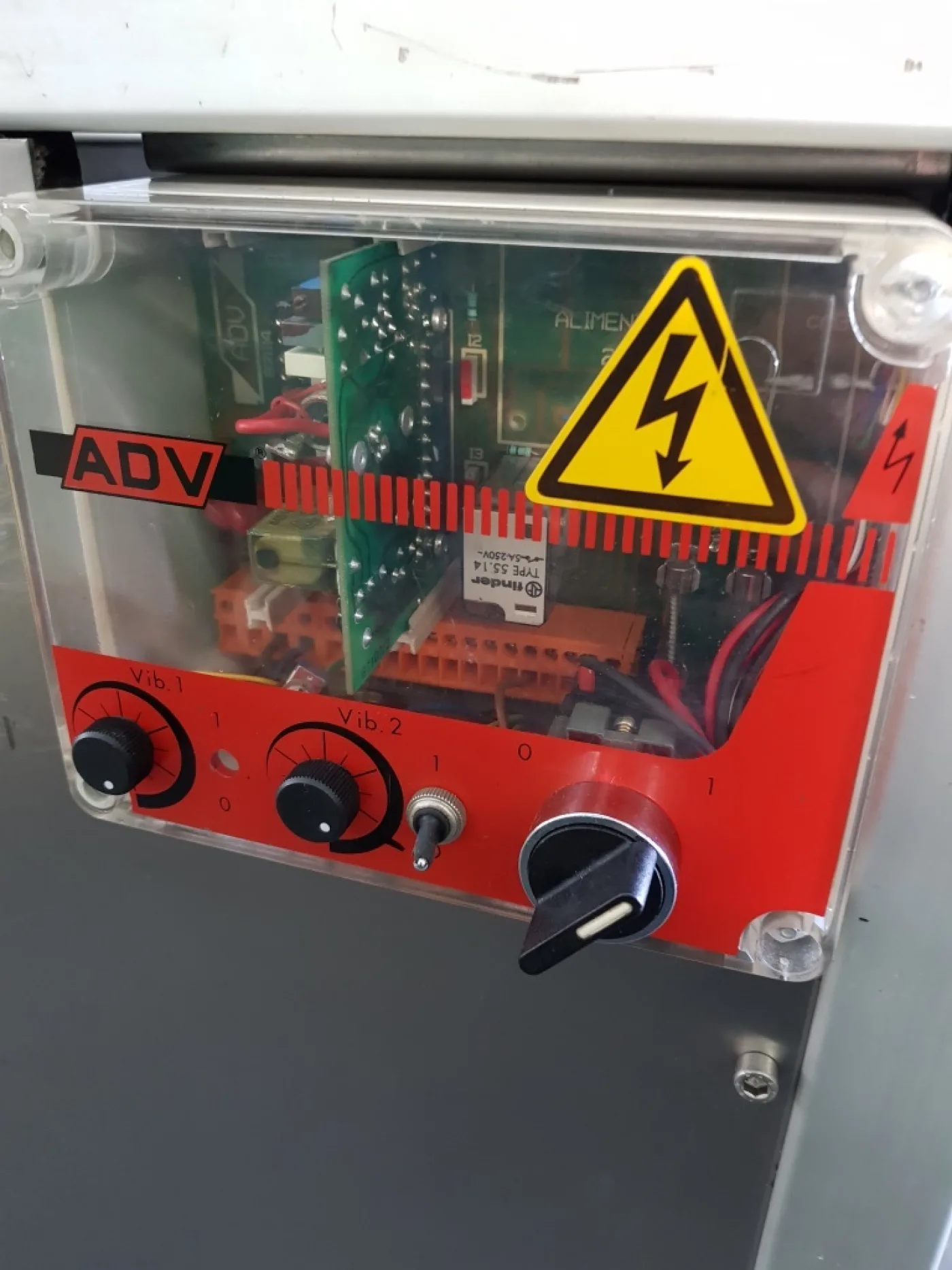 ALIMENTATORE VIBRANTE A TAZZA – ADV - 6