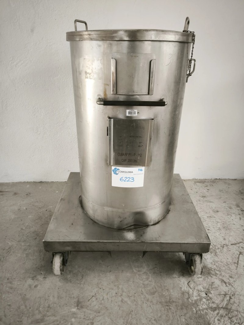 USED 200 LITER STAINLESS STEEL TANK