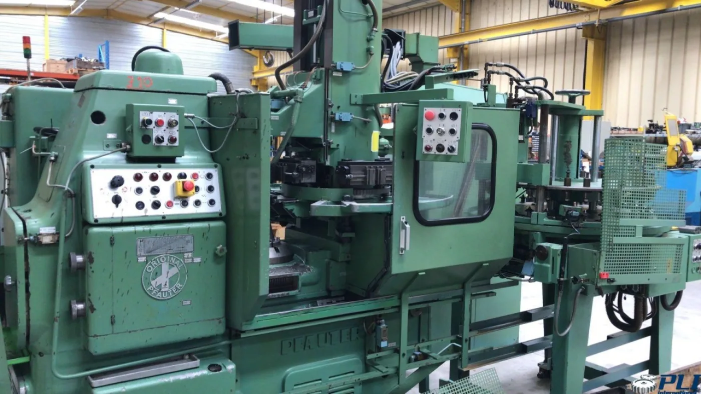 Milling Machine – Pfauter P 251 - 1