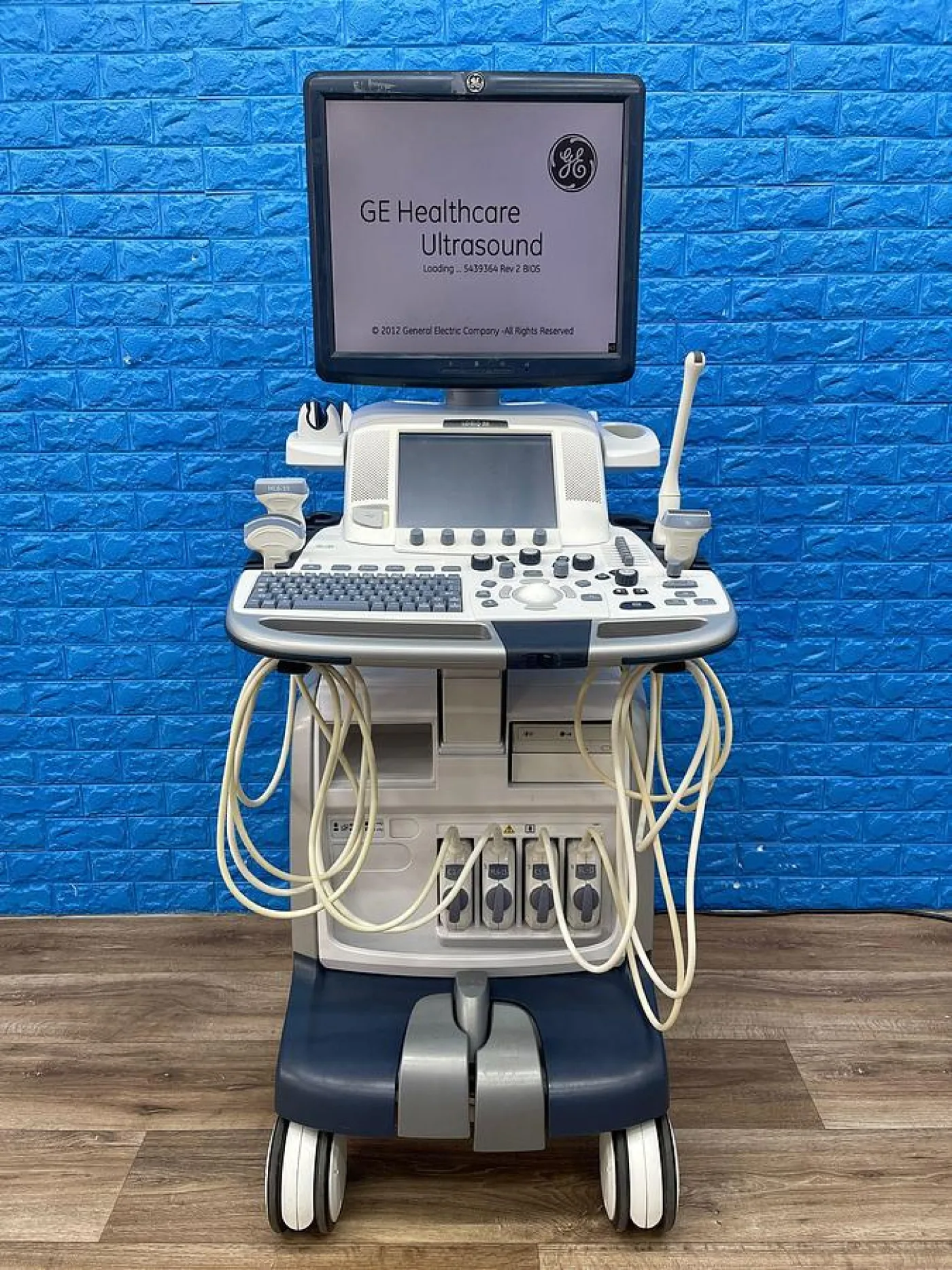 GE Logiq E9 YOM: 2014 With 4 Probes. - 2