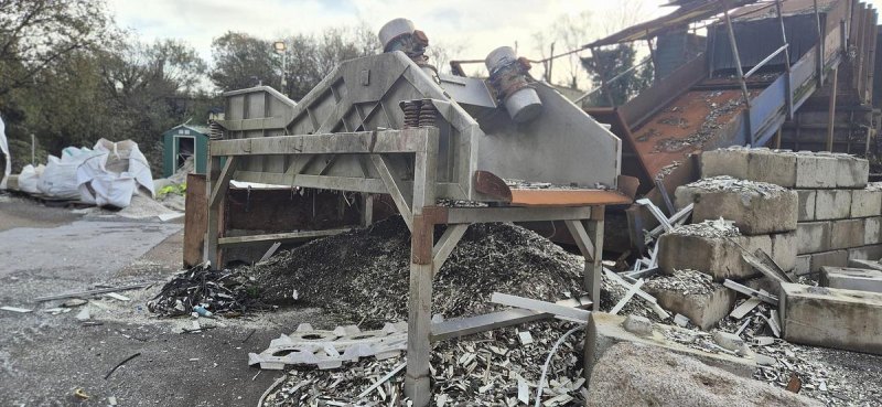 2013 Bruynooghe Stainless Steel Shaker Deck Screener Feeder