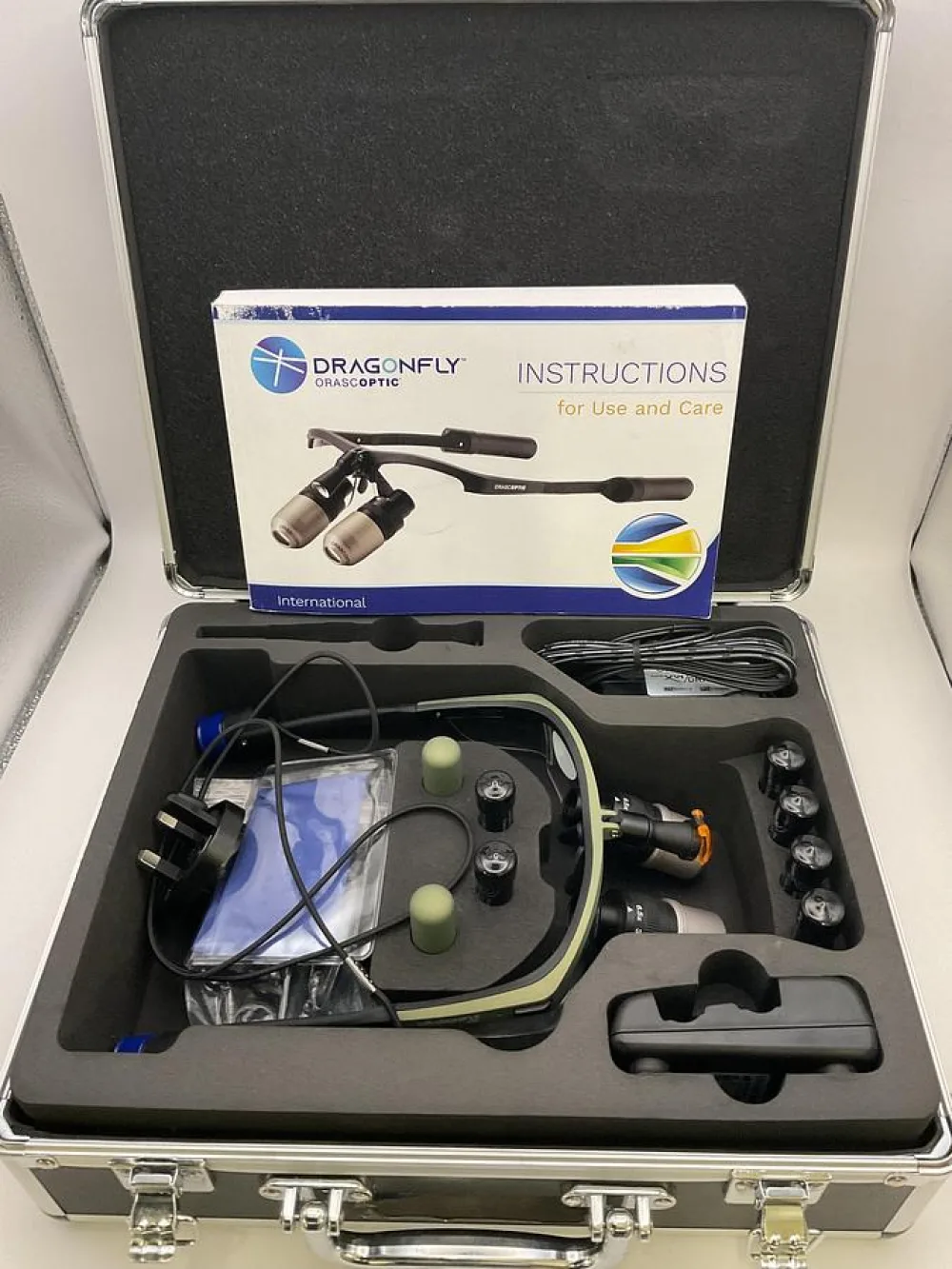 Orascoptic Dragonfly Pro Olive Eye Zoom Max in case
