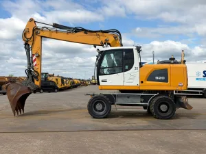 Liebherr A920