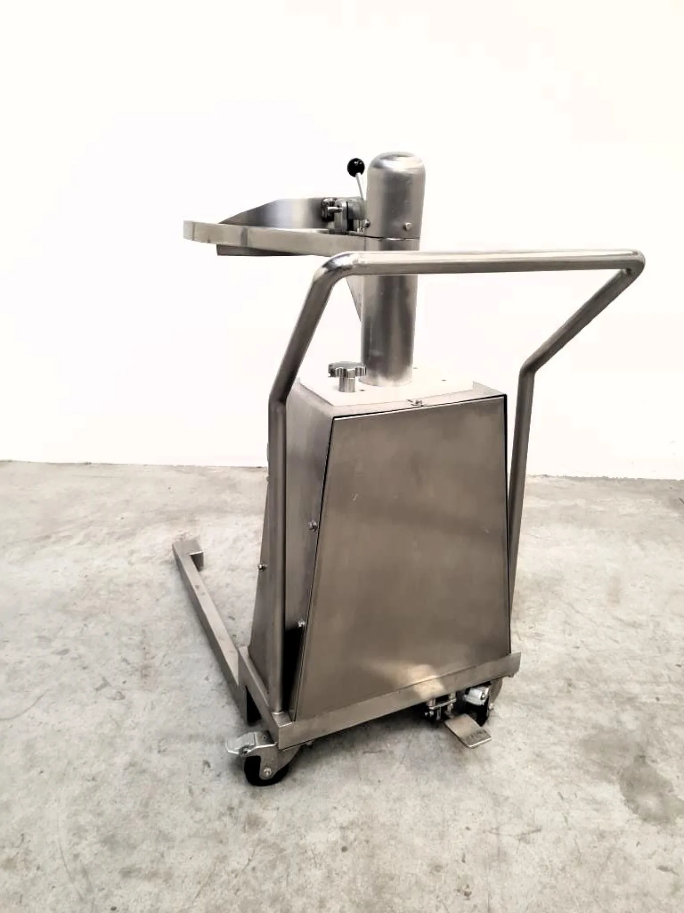 CARRELLO ELEVATORE PORTAFUSTI IDRAULICO - 3