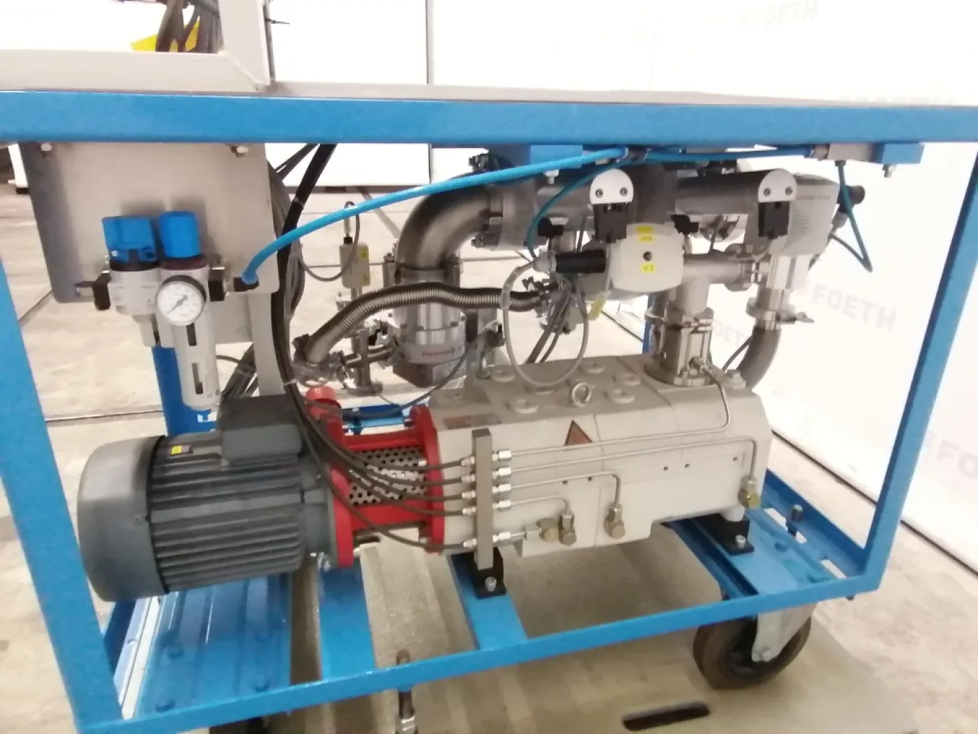 Pfeiffer RevoDry 50 SM/ TRH-261 (incl booster) - Vacuum pump - 6