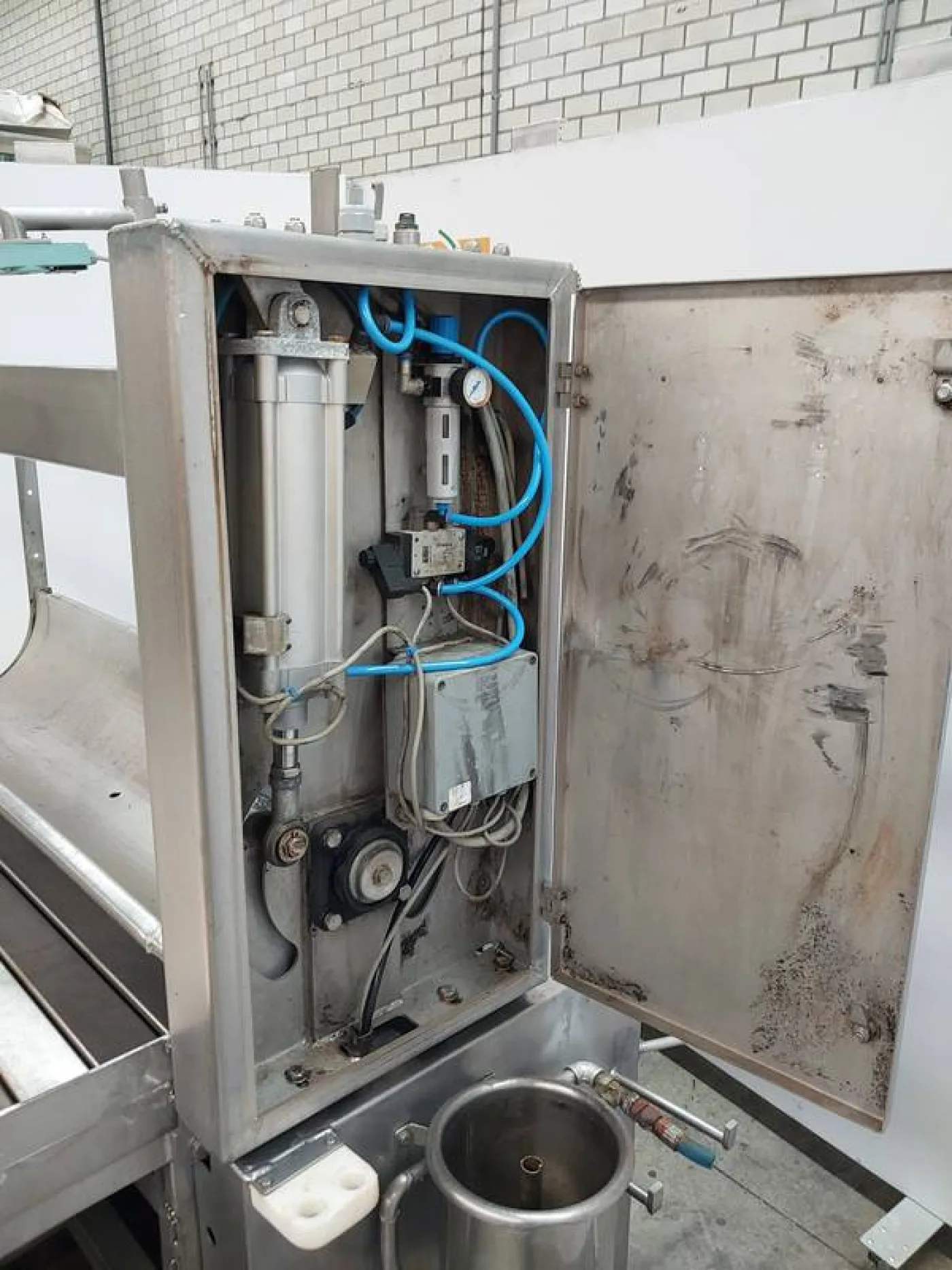 Gambrelling - Rehanging conveyor - 4