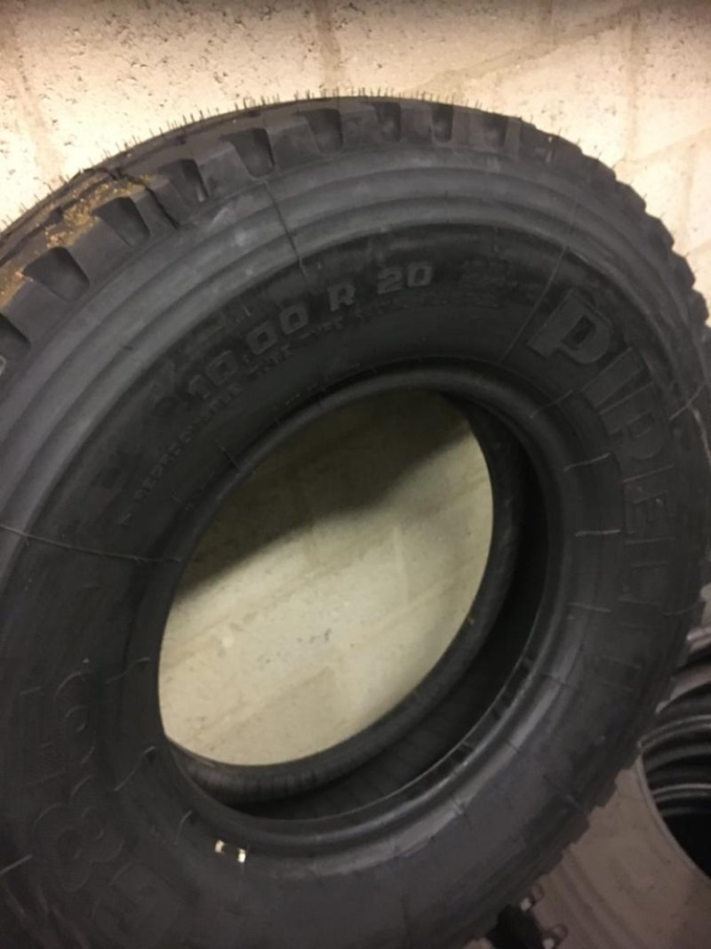Pirelli 10.00R20 G85