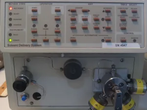 1091 – Spare parts Varian 9012 HPLC pump, solvent delivery unit