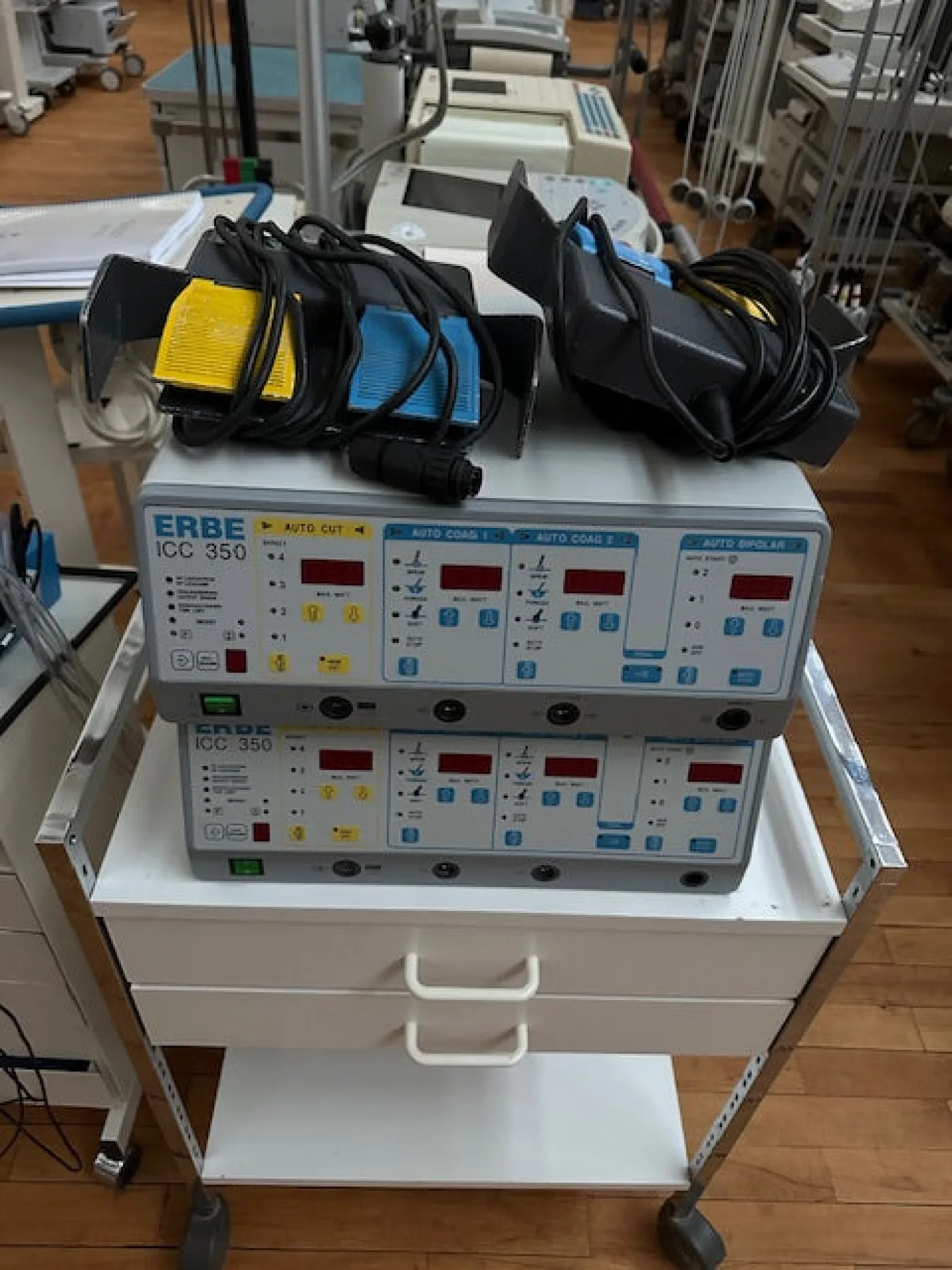 Erbe ICC-350 (2) HF-Chirurgiegerät - 1