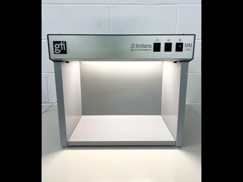 GTI MiniMatcher MM 2e Light Booth