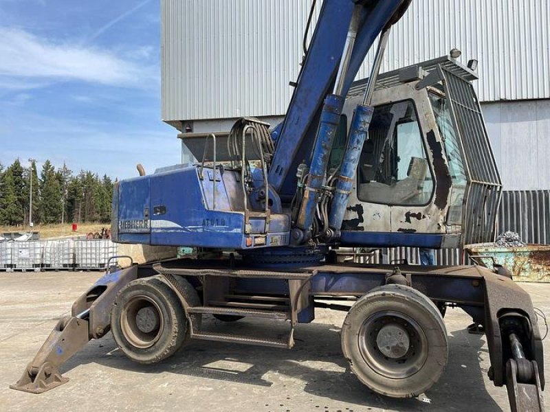 Liebherr A924