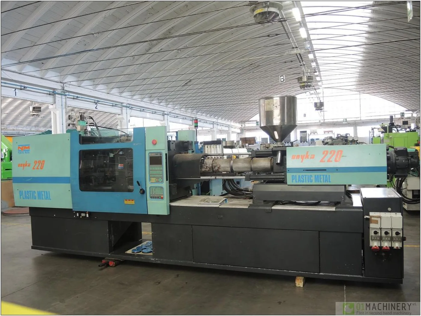 2002 PLASTIC METAL UNIKA 220 IN0233 - 2