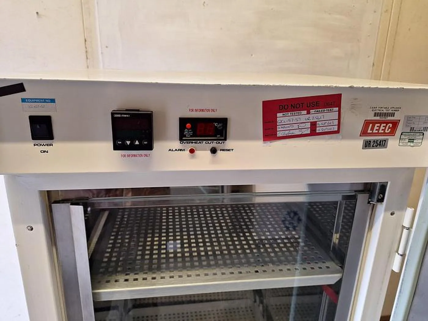 LEEC P3 Incubator - 1