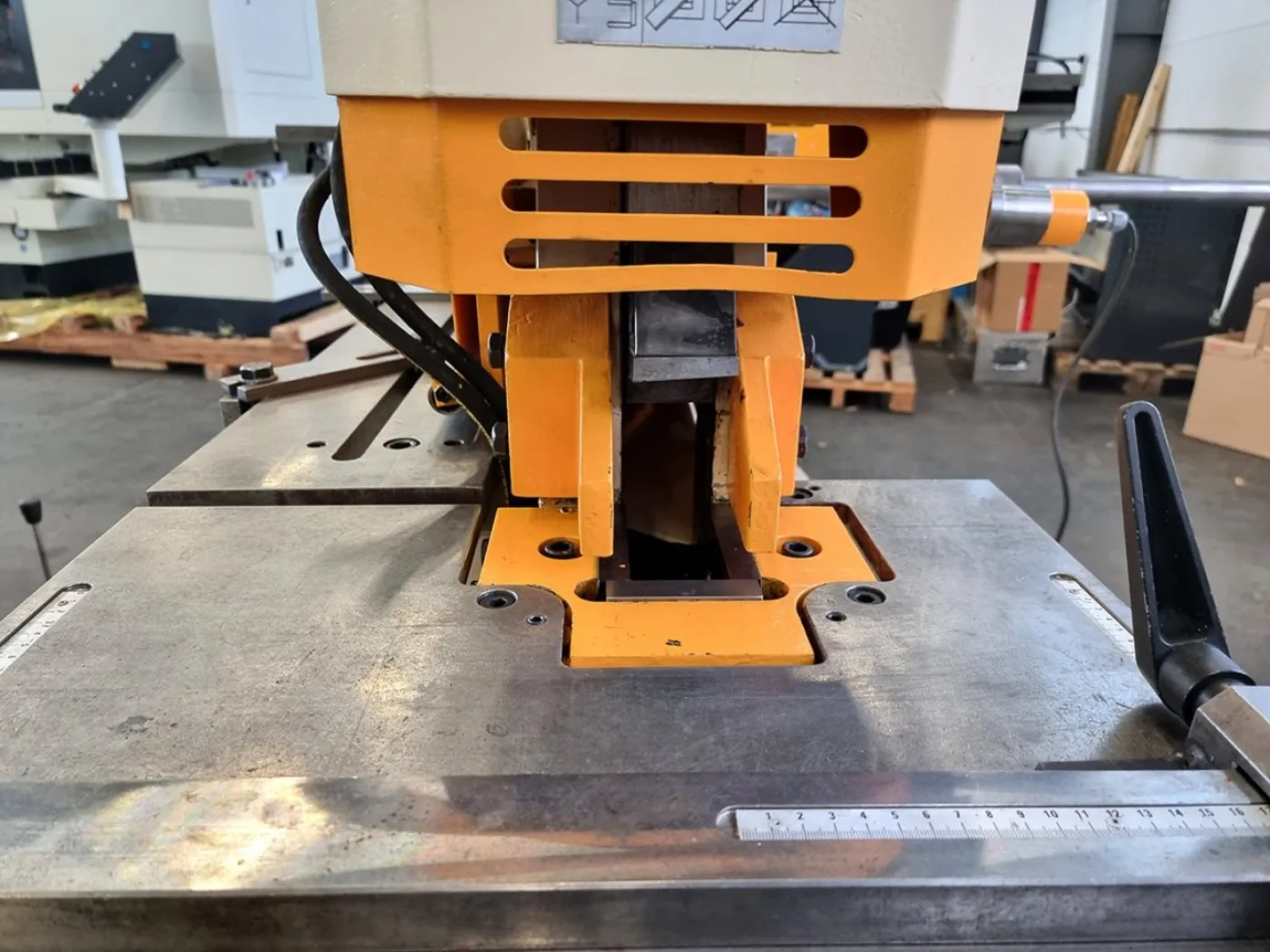 Profilstahlschere HYD 110 A - 8