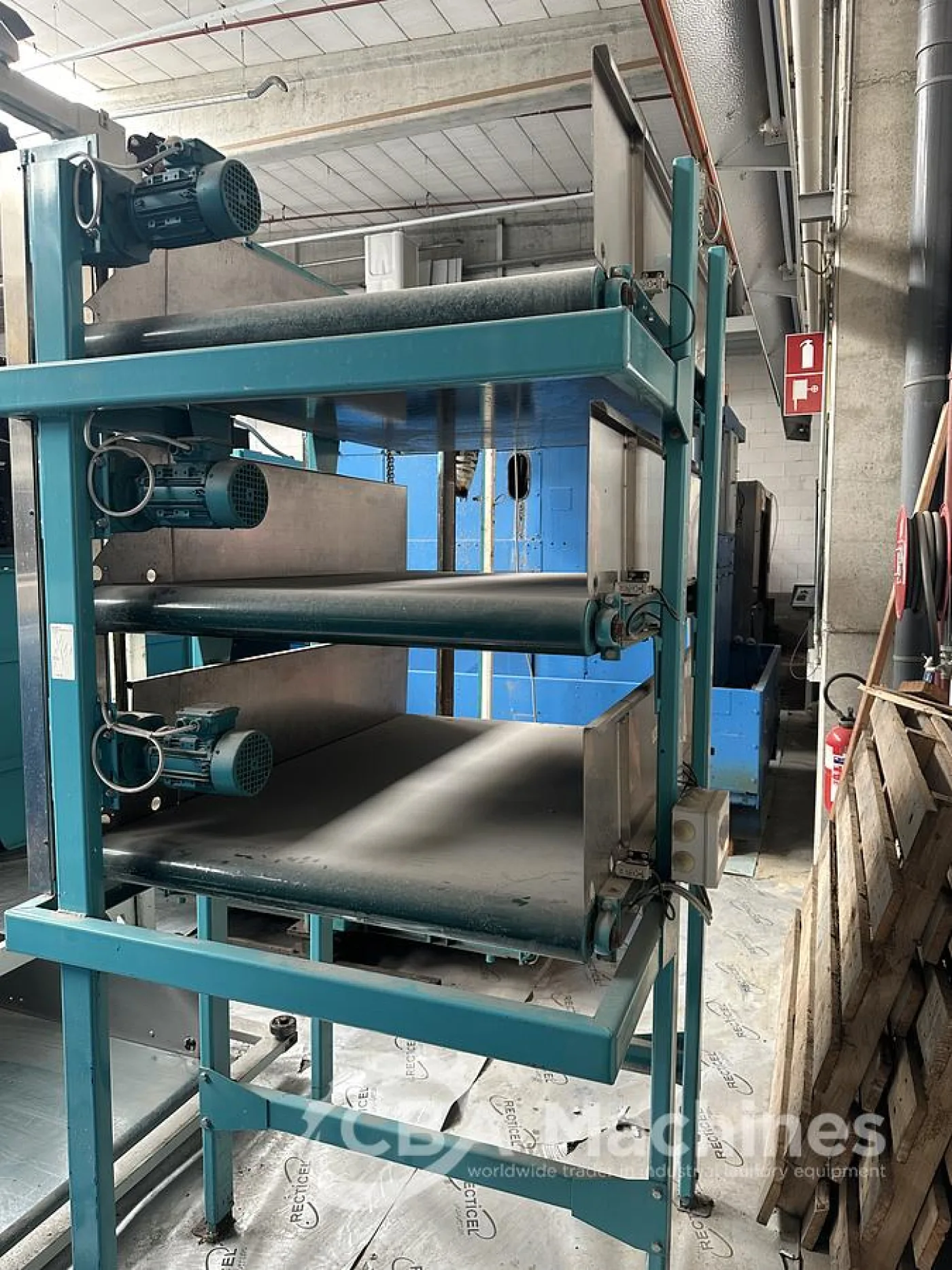 1997 Shuttle Lavatec Cake Buffer Waiting Conveyor - 4