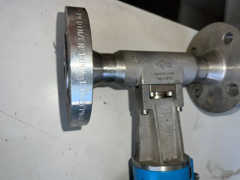 USED HAUSER PROWIRL 72F25 VORTEX ENDRESS FLOWMETER