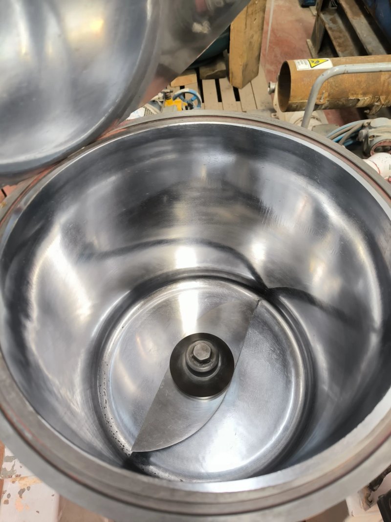 GRINDER MILL STAINLESS STEEL 50 LITERS WITH JACKET, TILTING DISCHARGE AND CONTROL PANEL