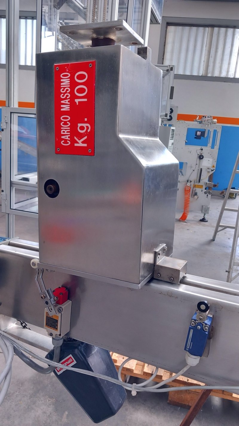 ELEVATORE A COLONNA – PACKSERVICE – MOD. GIRAFUSTI PS270