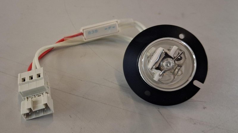 Knauer Deuteriumlampe A4071 mit 35 W Leistung