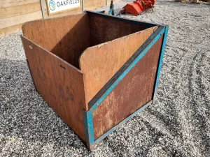 Linkage Mounted Transport Box