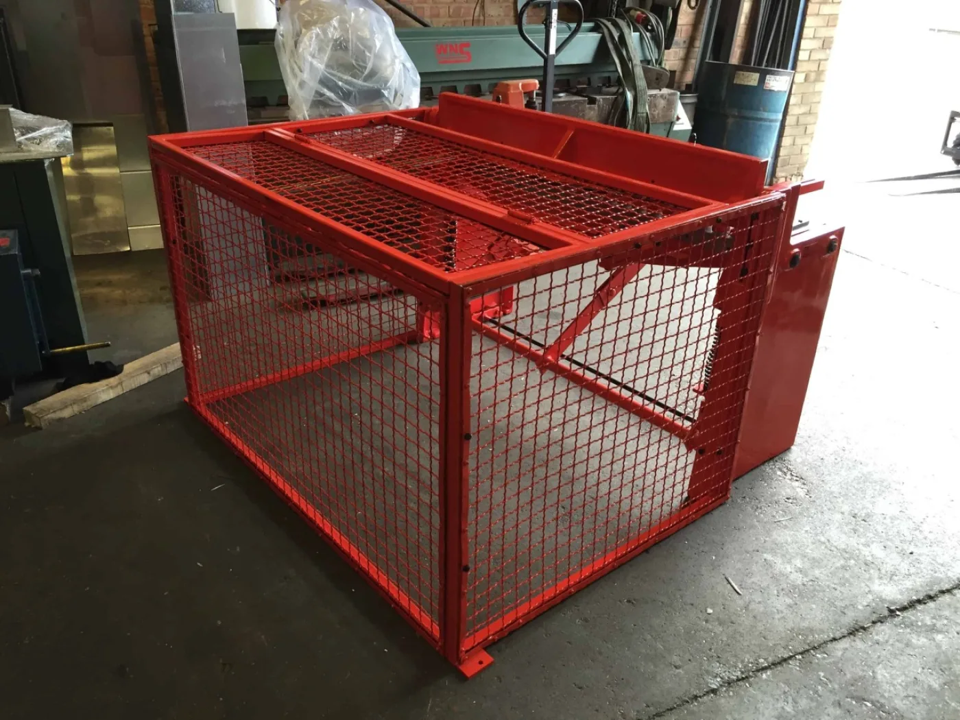 WNS Cast Treadle Guillotine 1320mm x 1.5mm Capacity - WNS - W. Neal Services Ltd - 6