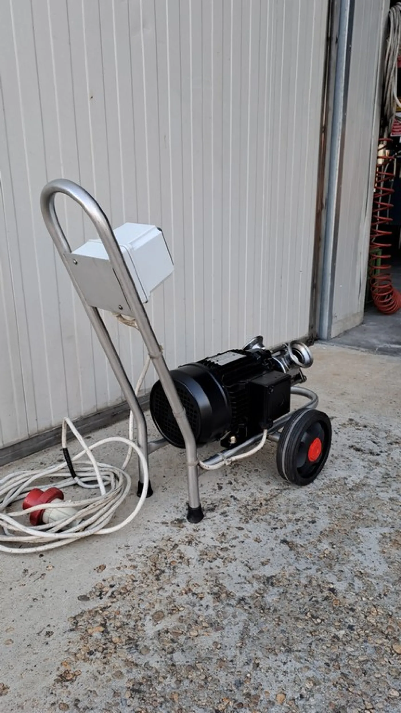 MENCARELLI PUMP MODEL G90 WITH FOOD NEOPRENE IMPELLER AND REVERSING SWITCH POSITIONED ON THE TROLLEY, SECOND-HAND MACHINE - 6