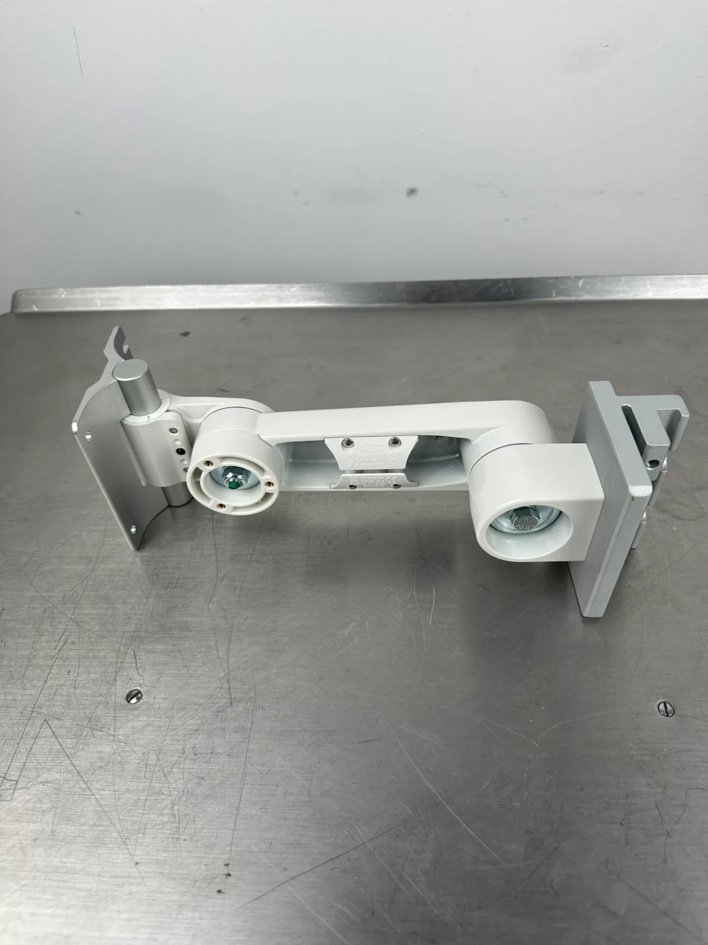 Dräger GCX M Series Pivot Arm – 20,3 cm – VESA 75/100 – medizinischer Monitor-Tragarm – Neu - 3