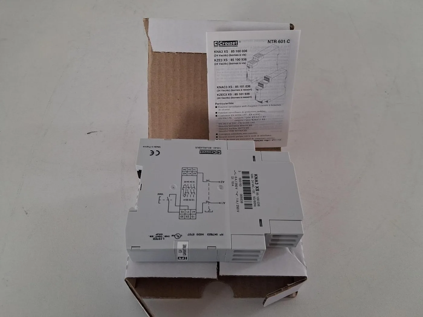 Crouzet KNA3 XS Sicherheitsrelais 24 V AC/DC - 8