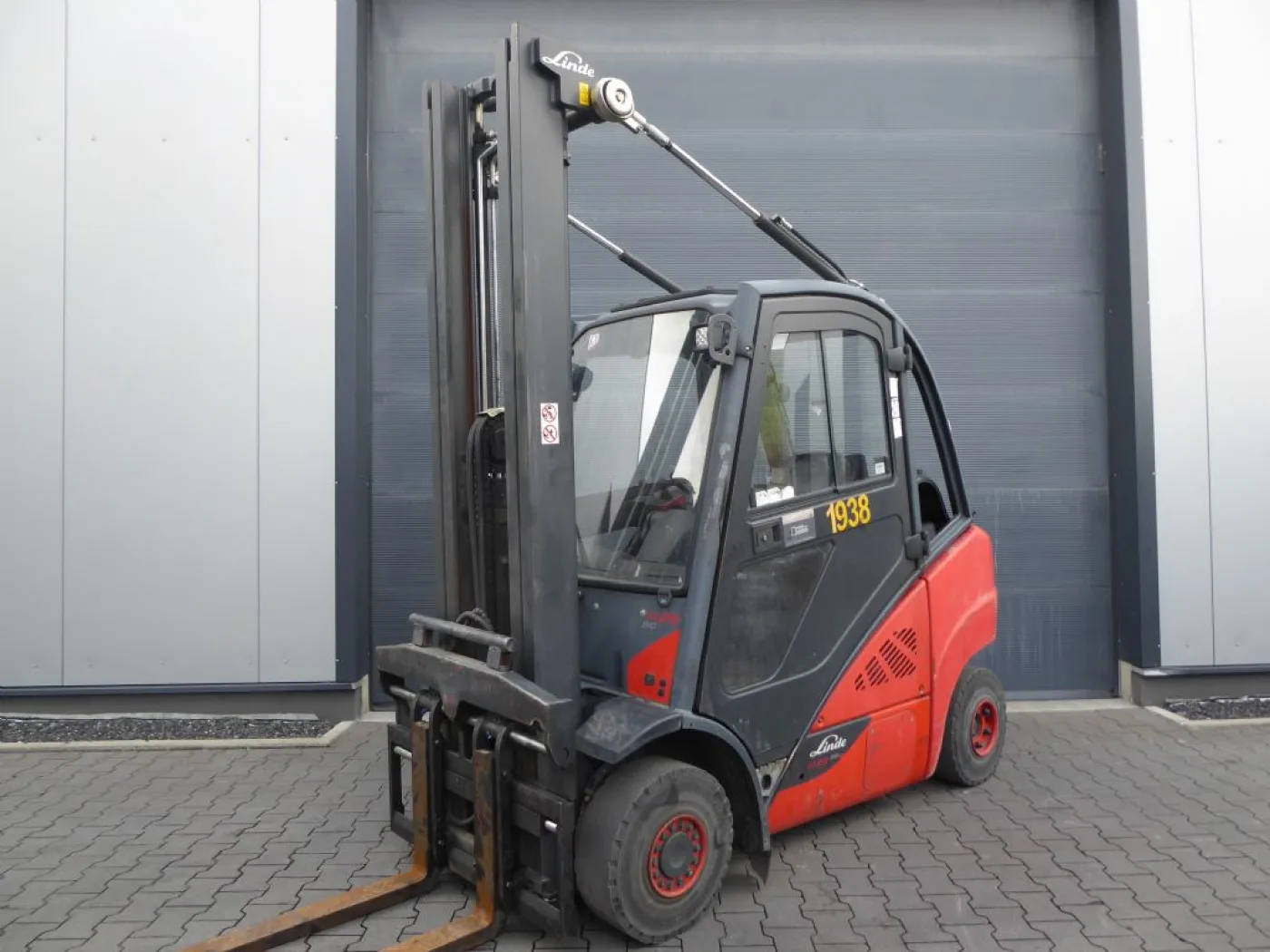 Linde H25T-02 - 1