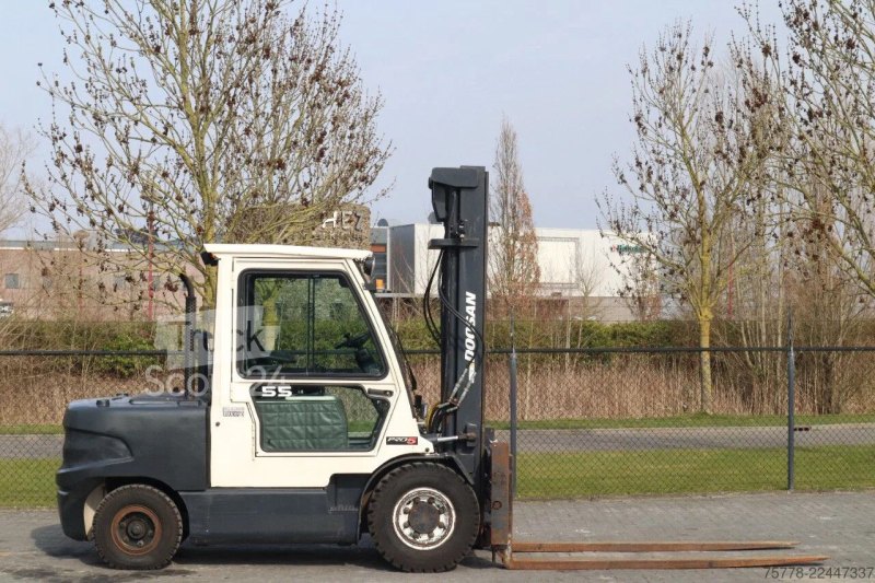 Doosan D55C-5 | 5500 KG | SIDESHIFT | POSITIONERS