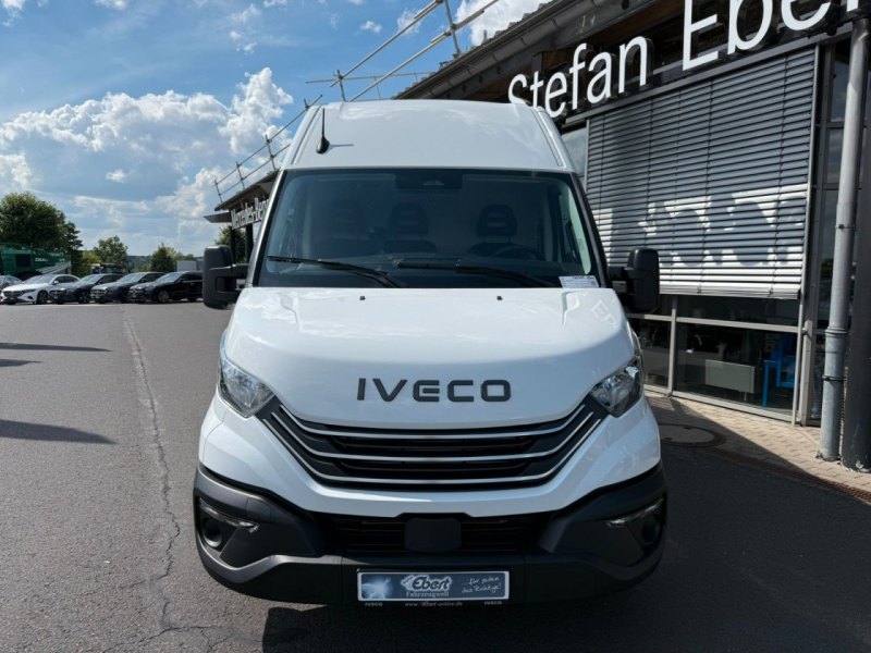 Iveco Daily 35S16H3.0A8 V Y ASC-Ausbau Kastenwagen