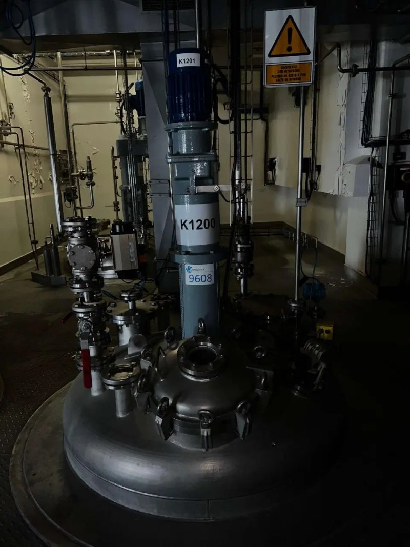 BACHILLER ATEX STAINLESS STEEL REACTOR 316L 3,850 LITERS WITH AGITATION AND USED HALF ROD