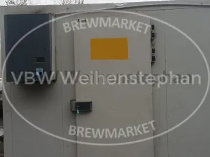 Cold room with cooling unit