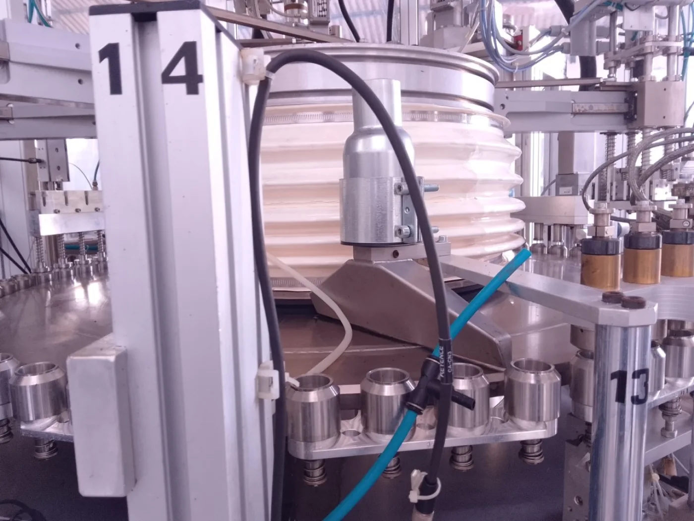 LINEA DI CONFEZIONAMENTO DI CAFFÈ IN CAPSULE – TECMES – MOD. MB 55 BR3 - 5