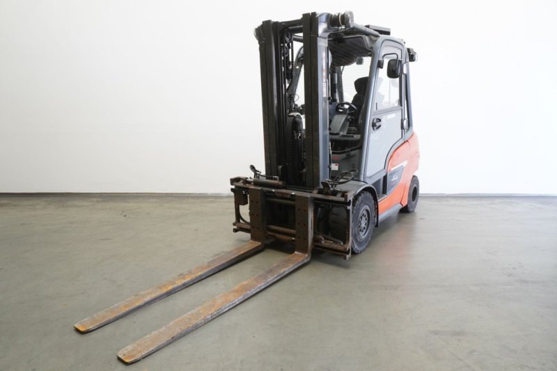 Frontstapler Linde H 35 T 1202 (2020)