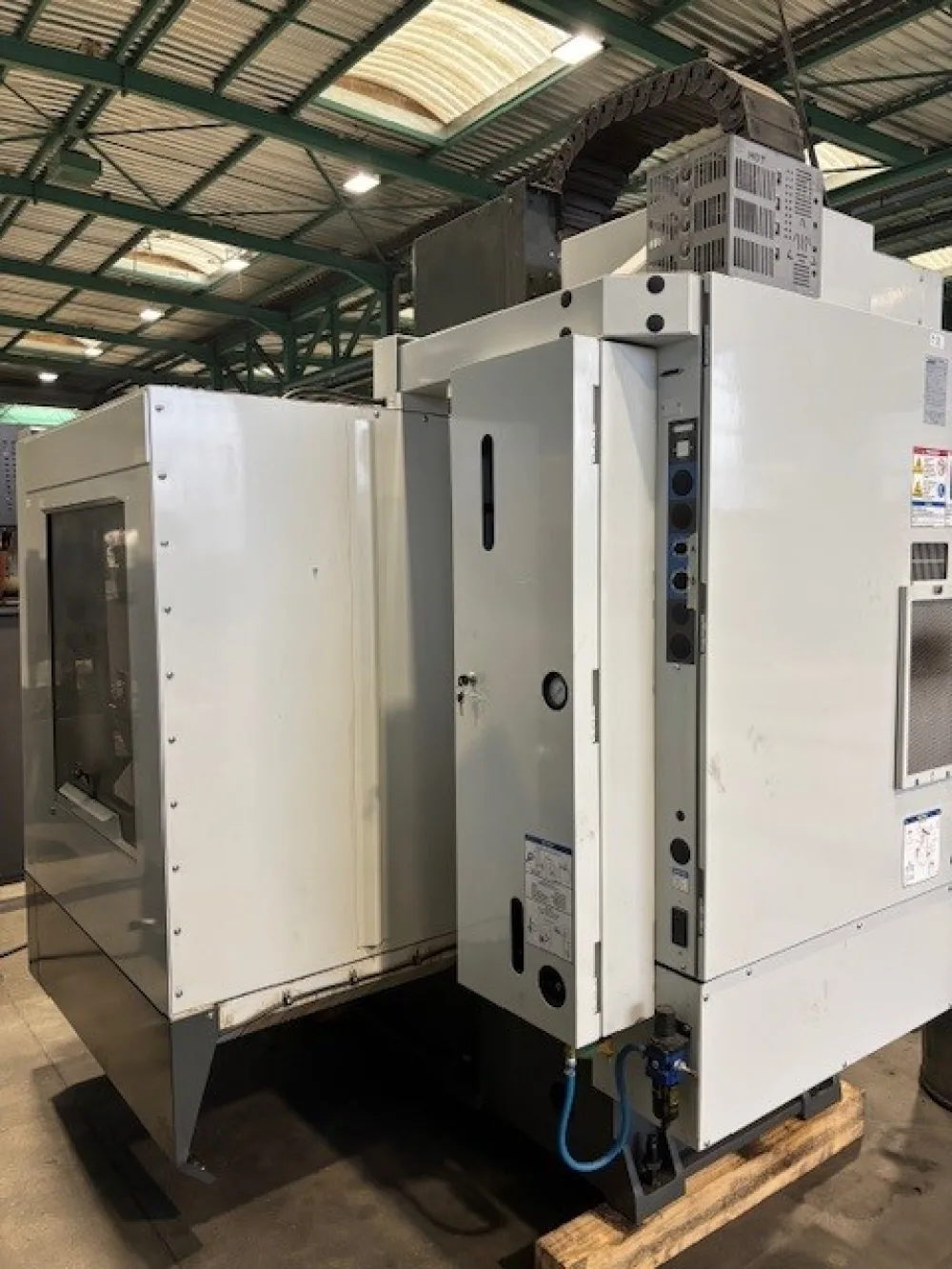 CNC Vertical Machining Center – HAAS VF2