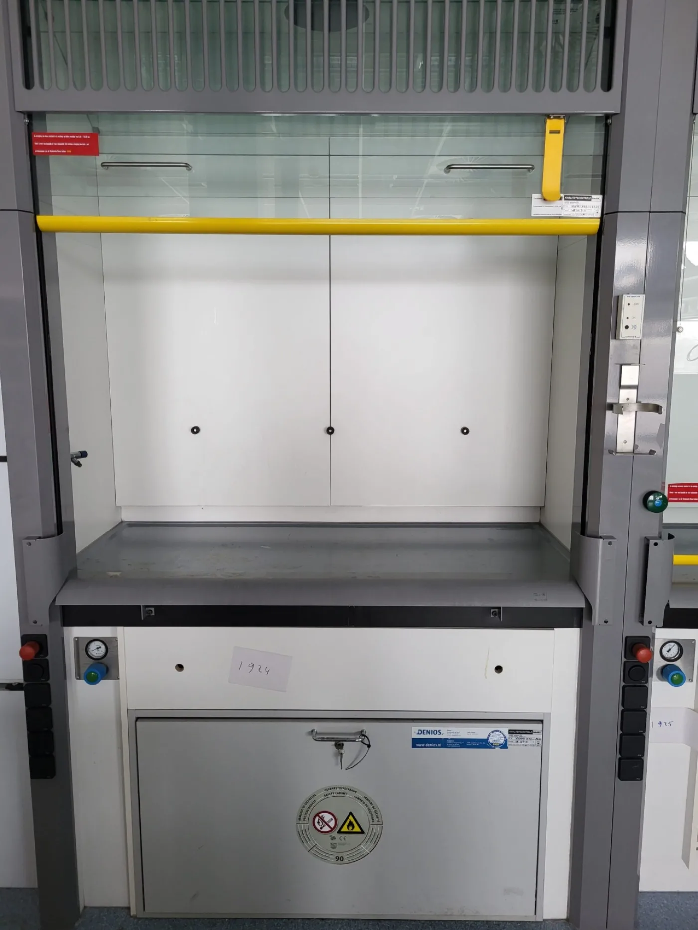 1924 - Used S+B Fumehood (150cm) - 1