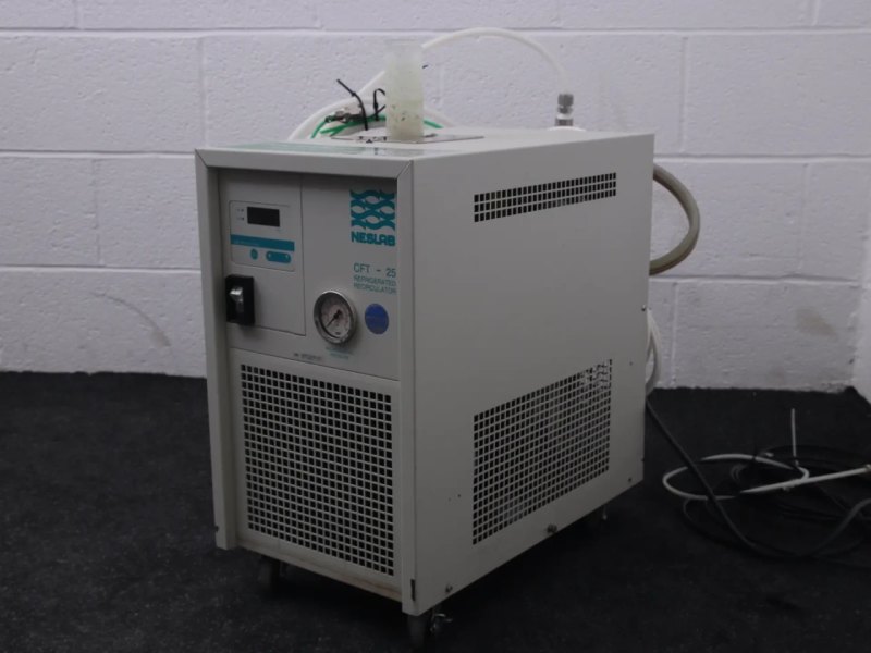 NesLab CFT 25 Recirculating Chiller