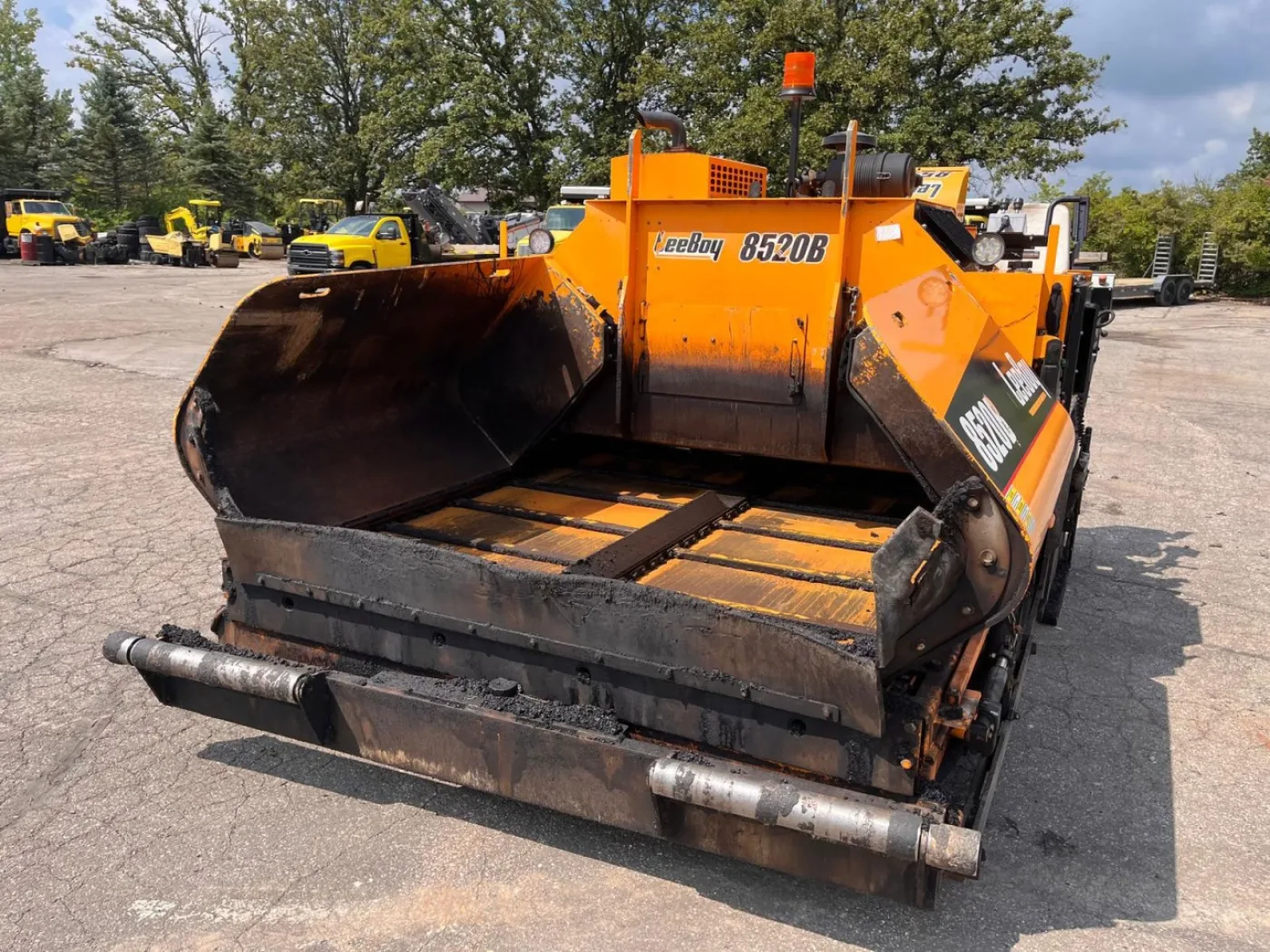 Vogele Super 2000-3i Paver - 3