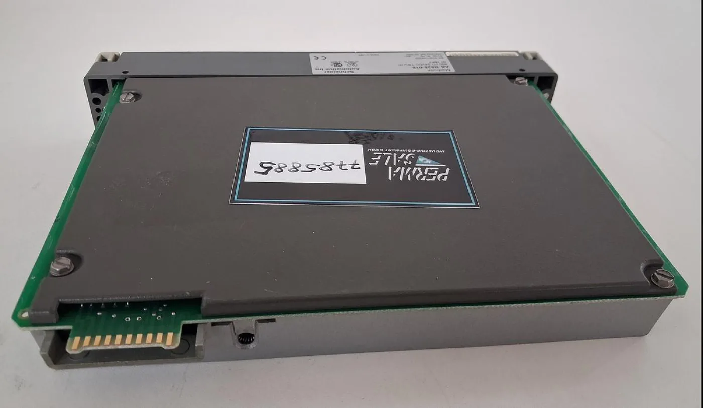 Modicon AS-B825-016 24 VDC Output Module - 6